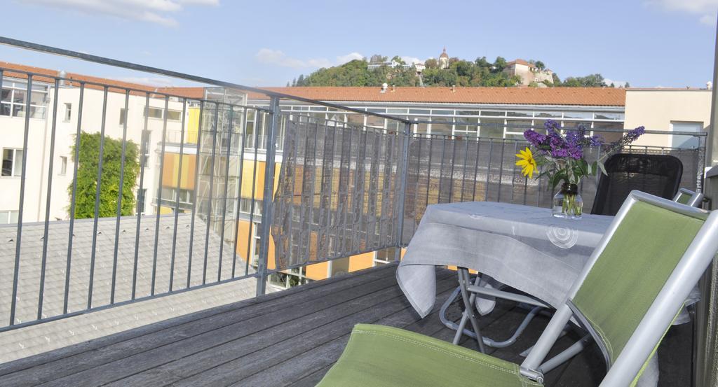 Apartment Mit Grossem Balkon Graz Exterior foto